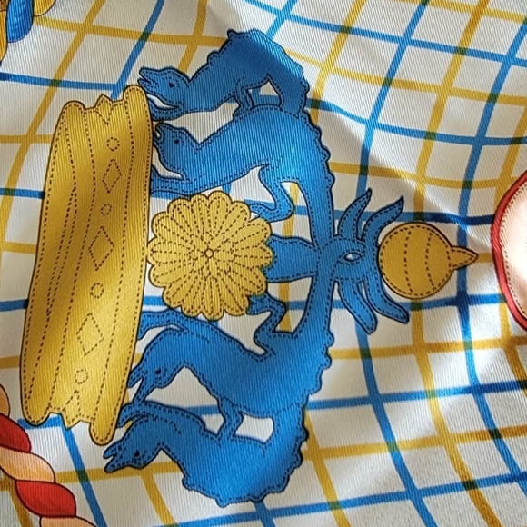 Vintage HERMES Scarf - Picture 11 of 11